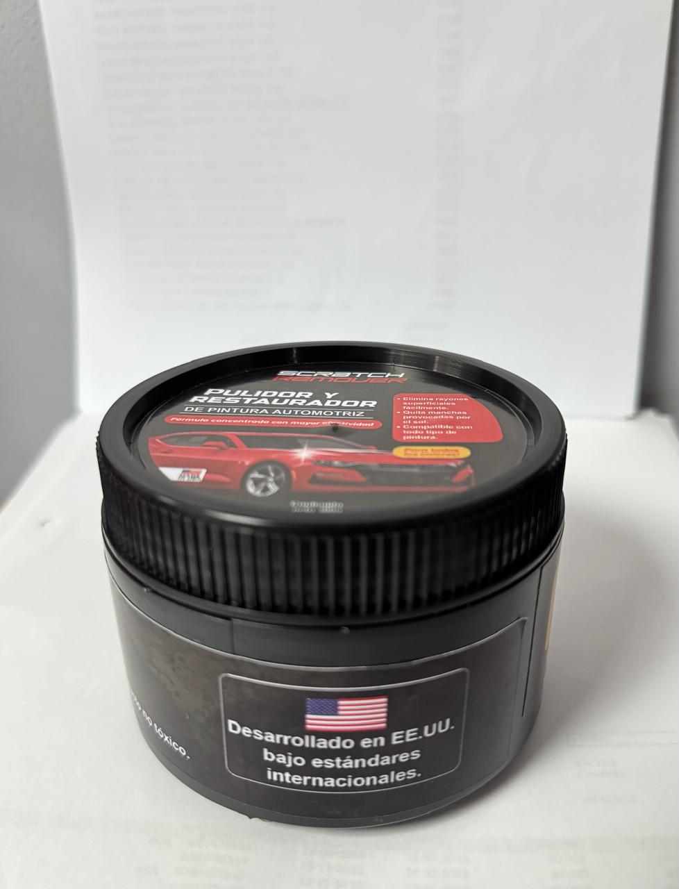 Frasco negro de pasta pulidora Scratch Remover